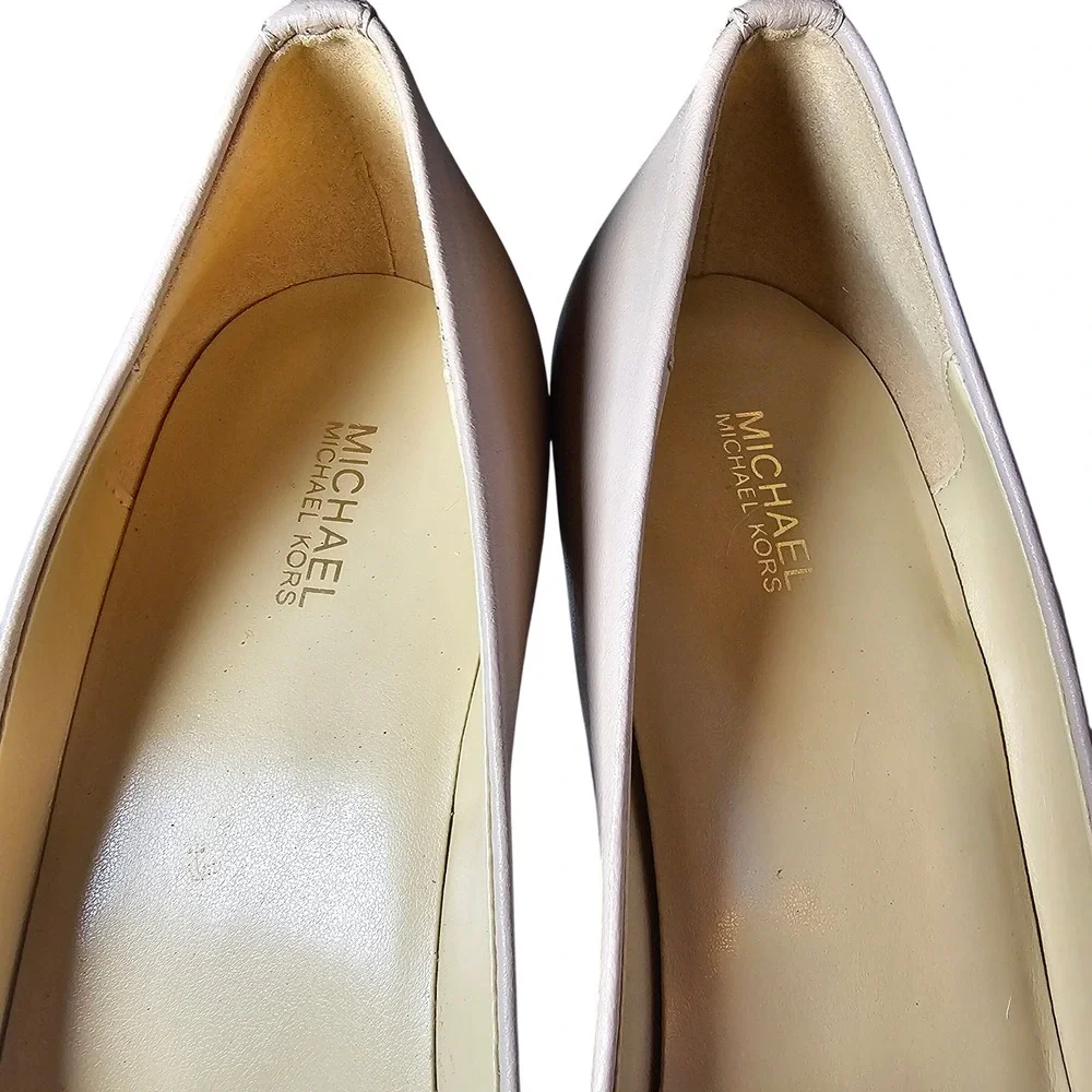 Michael Kors Dorothy Flex Pump Beige Leather Pointed Toe Stiletto Heels Size 11M